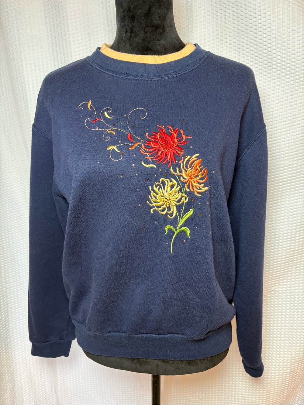 Top Stitch By Morning Sun VTG Blue Sweatshirt Colorful Floral Embroidery Size M